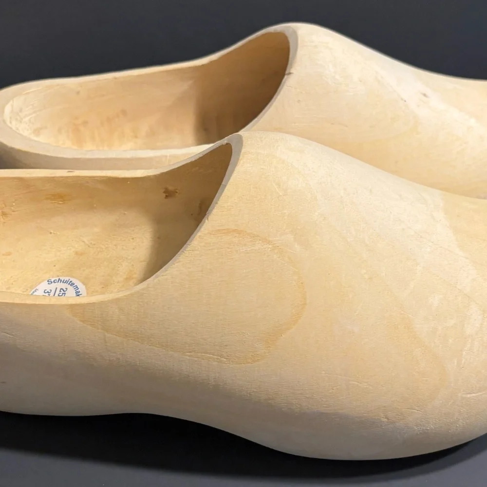 Women’s Natural Wooden Clogs from Holland Handmade Unique Collectable Crafting - Picture 4 of 10
